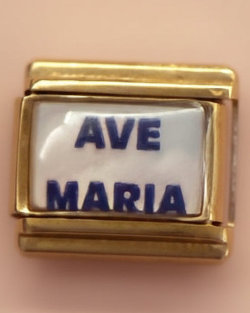 Ave Maria Charm